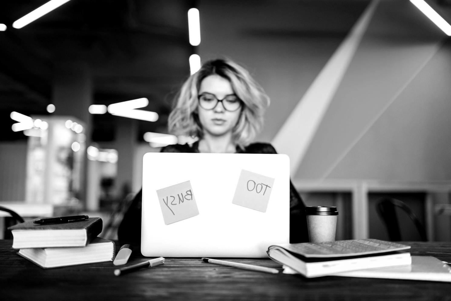 5 astuces gratuites qui ont réduit nos dépenses pub de 60%